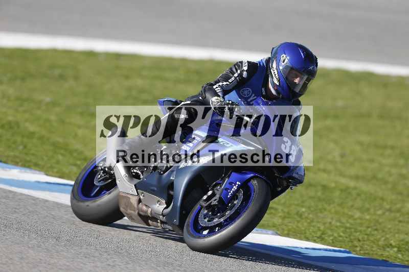 /02 28.-31.01.2025 Moto Center Thun Jerez/gruen-green/38